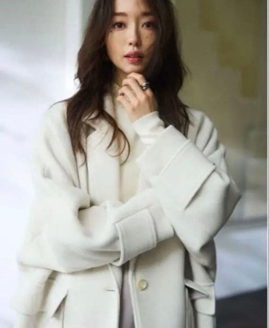 emmi atelier リサイクルウールロングコート