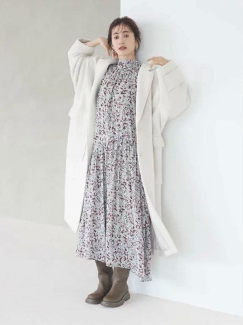 emmi atelier リサイクルウールロングコート