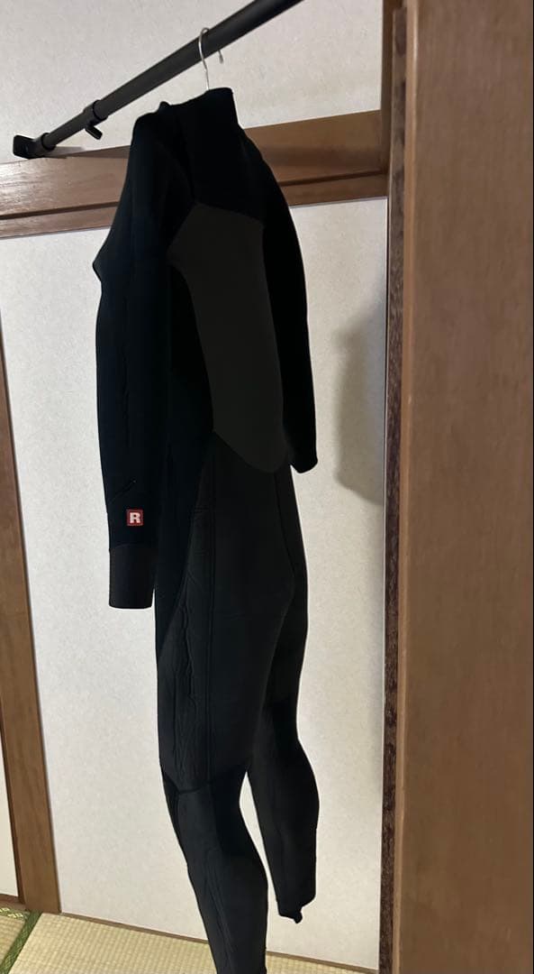 日本製　パタゴニア　R4 セミドライ　フロントジップ　ウエットスーツ175/68