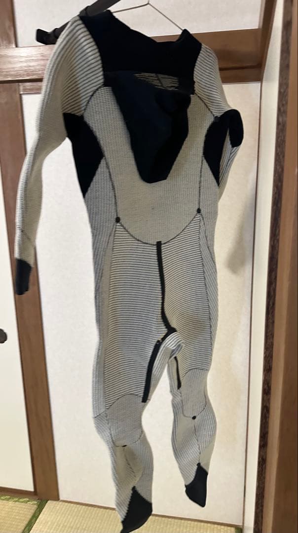 日本製　パタゴニア　R4 セミドライ　フロントジップ　ウエットスーツ175/68