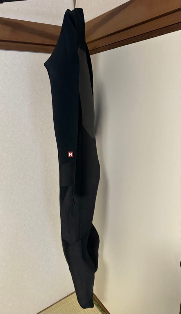 日本製　パタゴニア　R4 セミドライ　フロントジップ　ウエットスーツ175/68