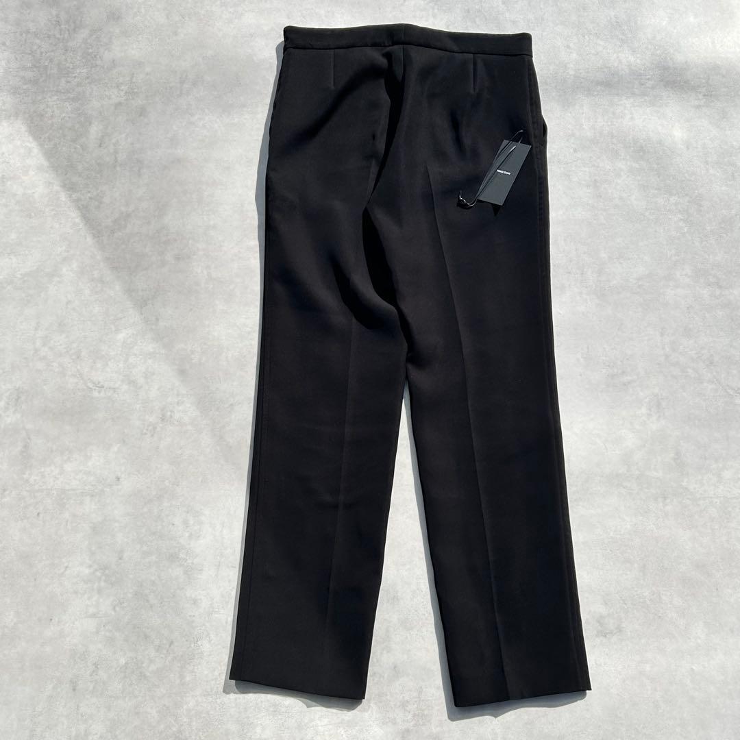 ヨーコチャン　センタープレスパンツ　ブラック　2025年製　タグあり　42サイズ