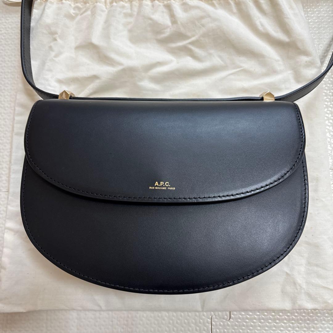 A.P.C アーペーセー　GENEVE バッグ