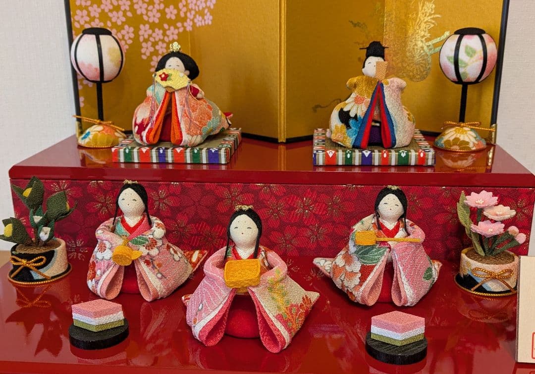ちりめん 雛人形 彩り友禅雛 ５人揃い　二段