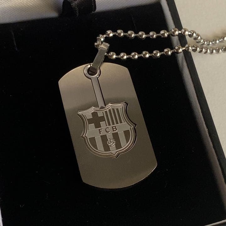 今だけ値下げ！　FCバルセロナ　バルサ　ペンダント　ネックレス　未使用新品
