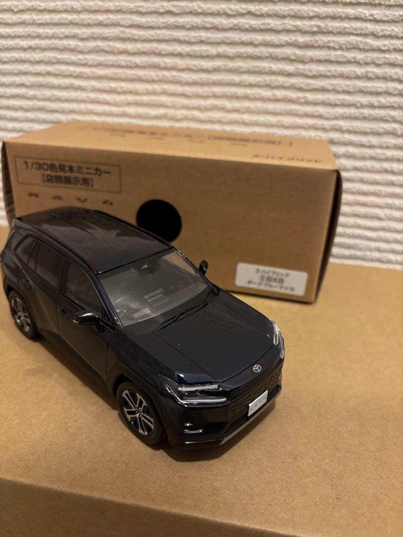 トヨタ RAV4 ミニカー カラーサンプル ダークブルーマイカ