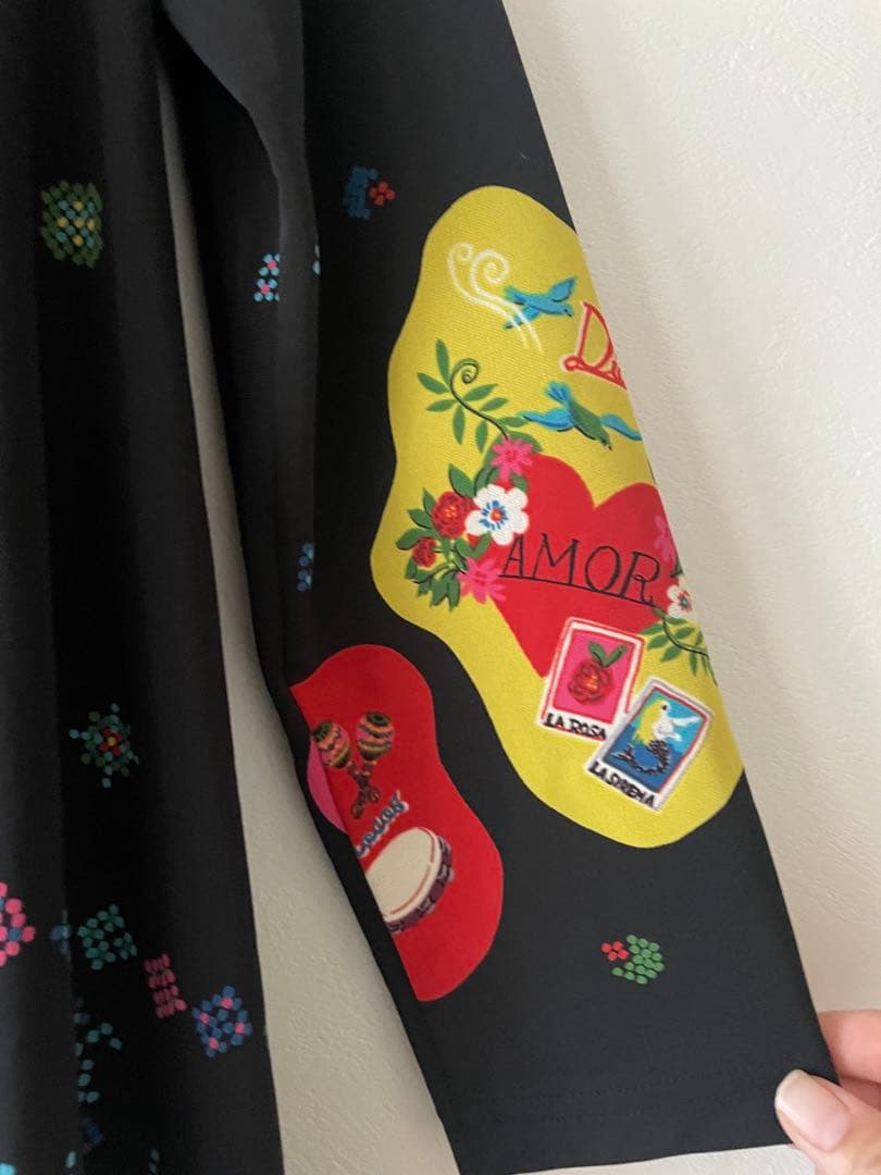 トクコプルミエブォル/カラフル幾何学模様の長袖Aラインチュニック(訳あり)