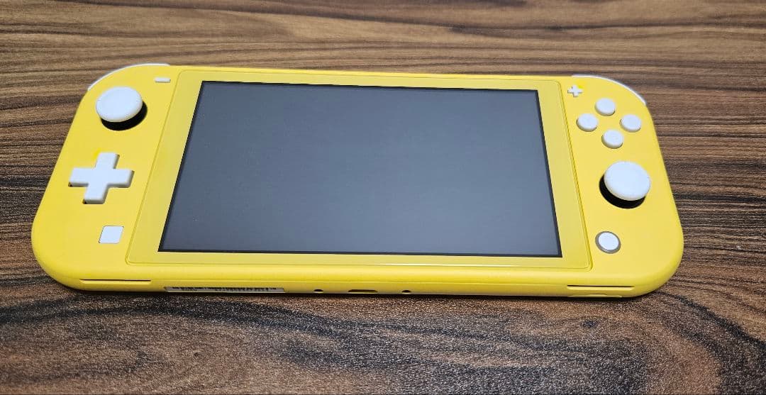 Nintendo Switch Lite 本体イエロー 箱 充電器付き
