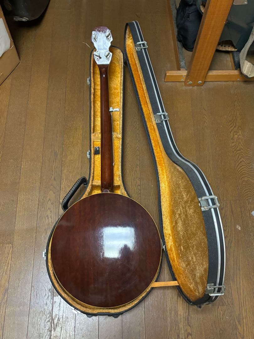 Vine５弦バンジョー　 ハードケース、スライド式5弦カポ付き！