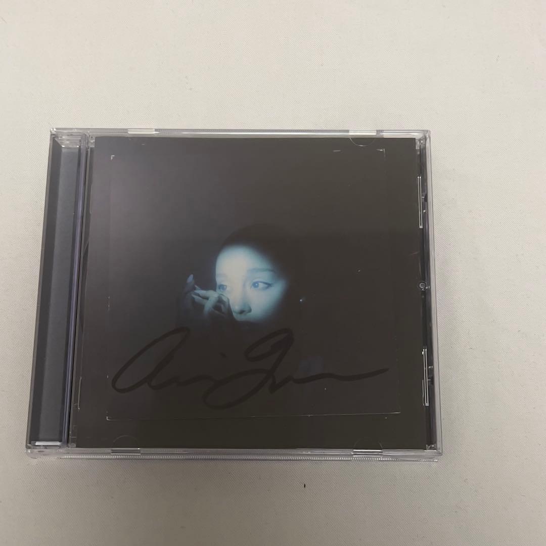 直筆サイン入り アリアナグランデ 「エターナル サンシャイン」 CD ⑤