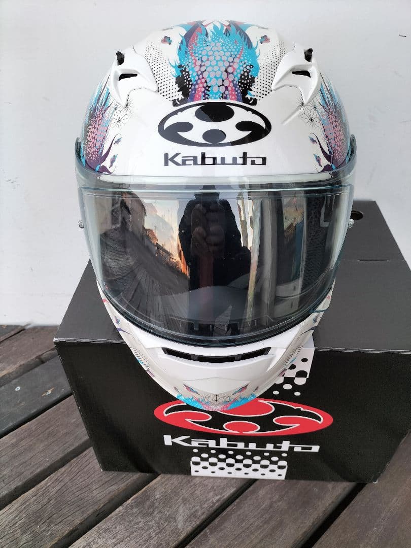 美品　OGK Kabuto KAMUI 3 オージーケーカブトカムイ3 XL