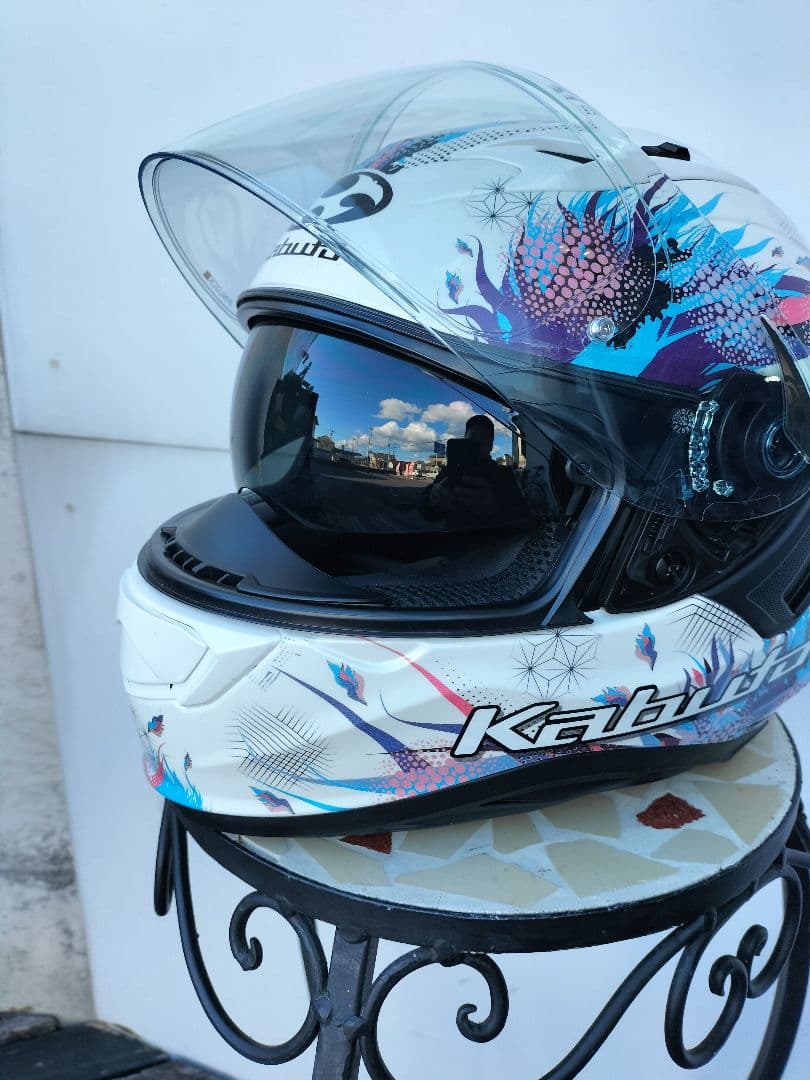 美品　OGK Kabuto KAMUI 3 オージーケーカブトカムイ3 XL