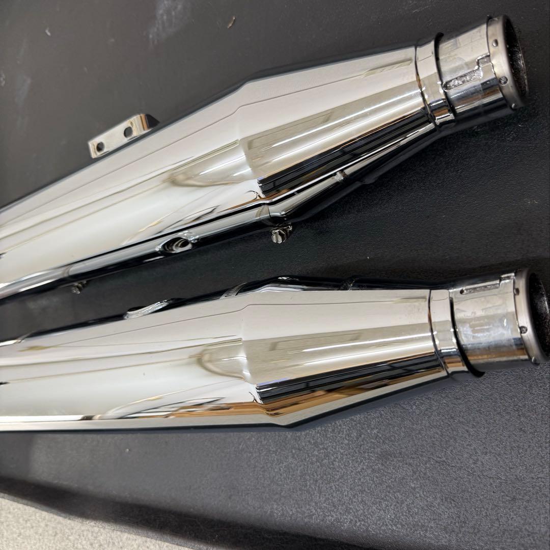 新車外し　ハーレーダビッドソン　ブレイクアウト　純正　ノーマルマフラー