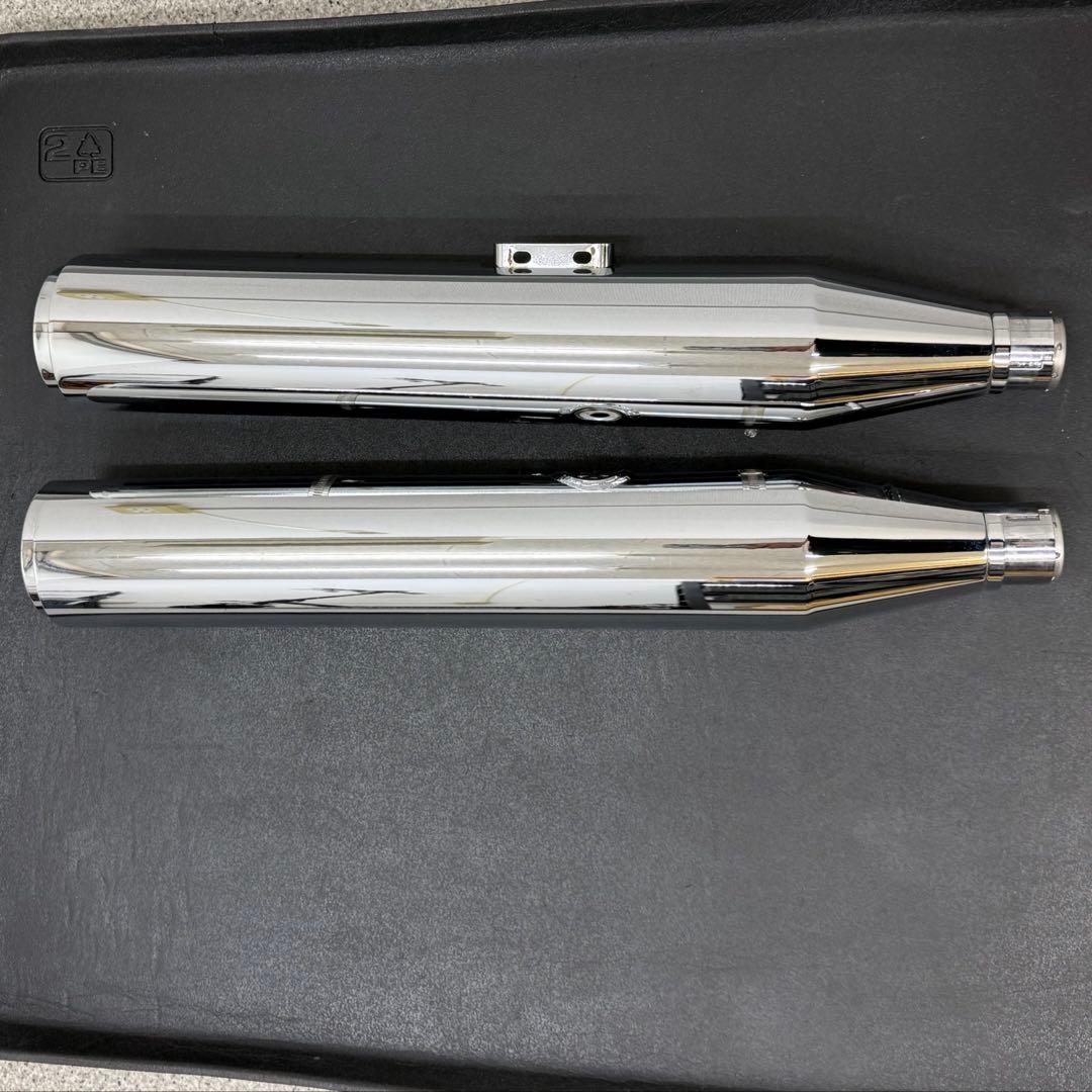 新車外し　ハーレーダビッドソン　ブレイクアウト　純正　ノーマルマフラー