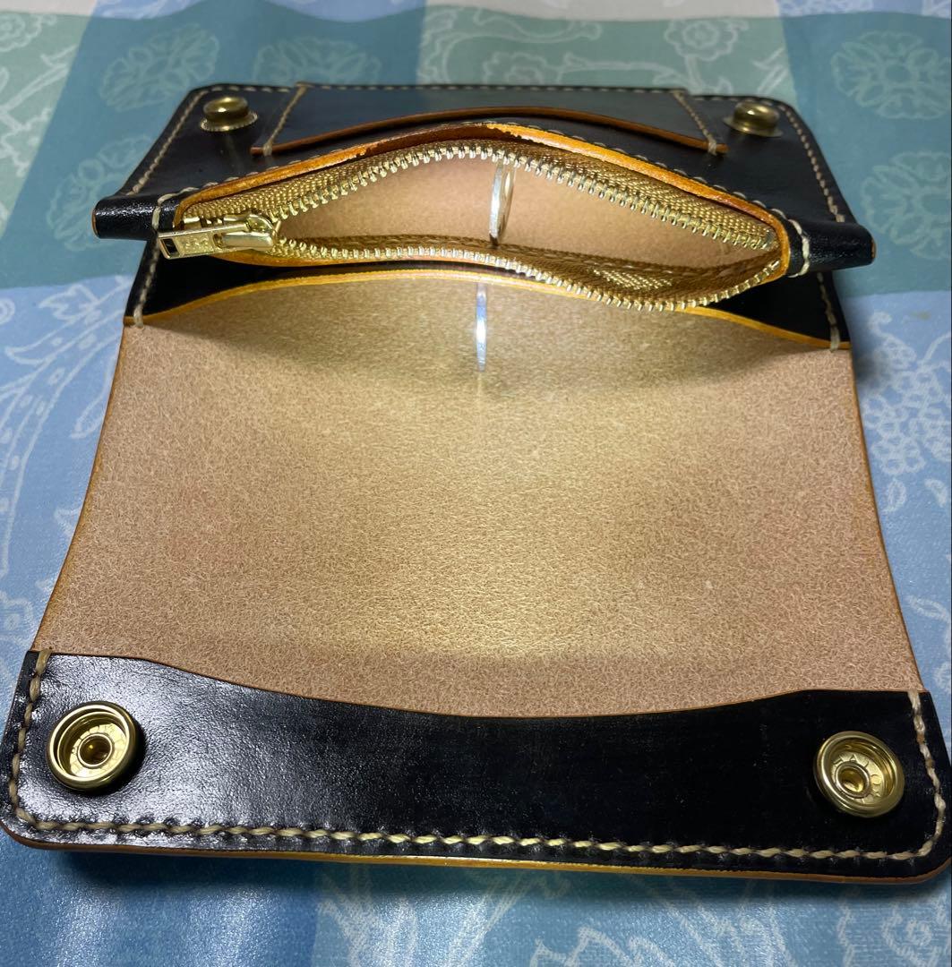 トラッカーウォレット　ミドルサイズ　ハンドメイド　黒　ブラック　本革　ヌメ革