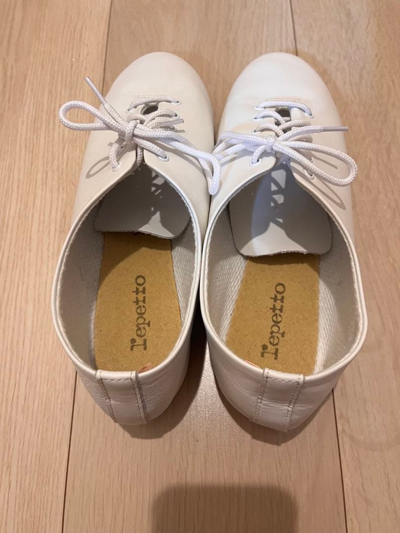 美品　repetto IENAジャズシューズ ホワイト　39