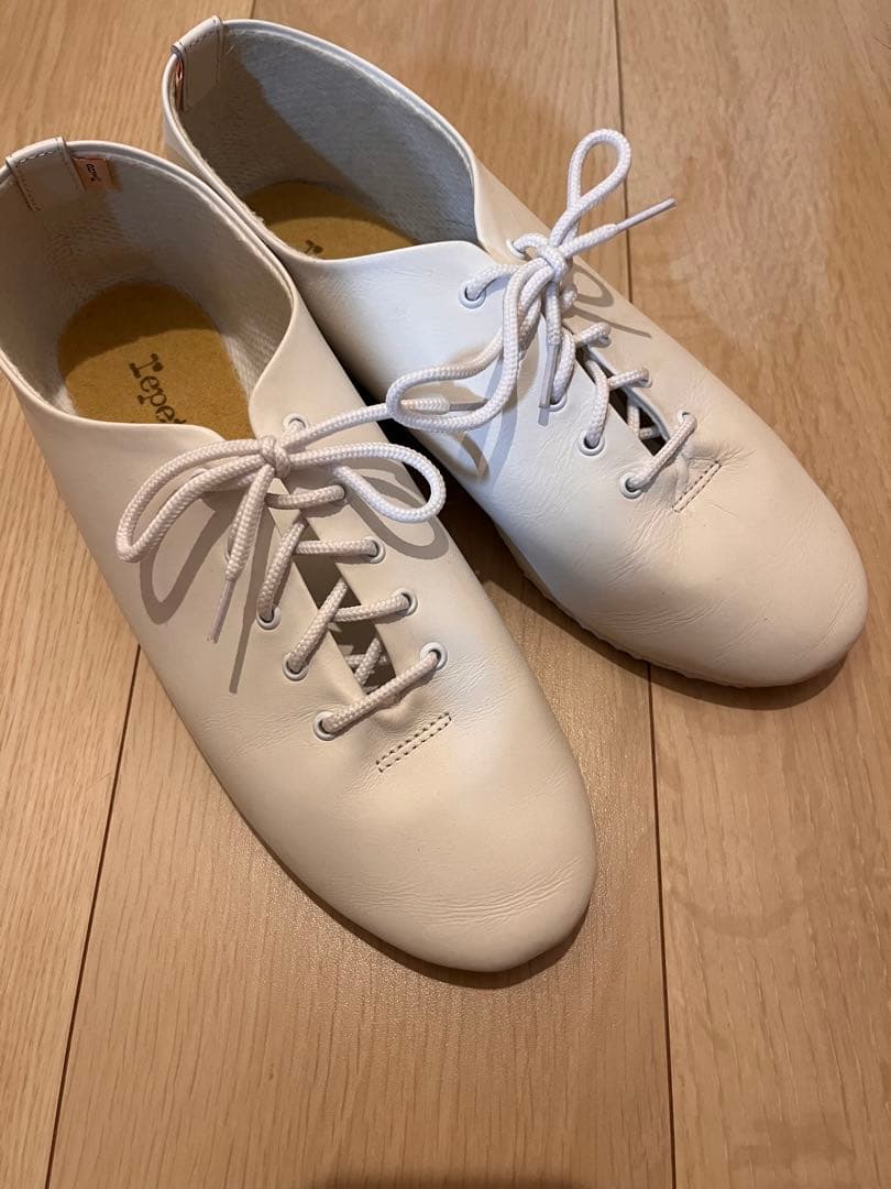 美品　repetto IENAジャズシューズ ホワイト　39