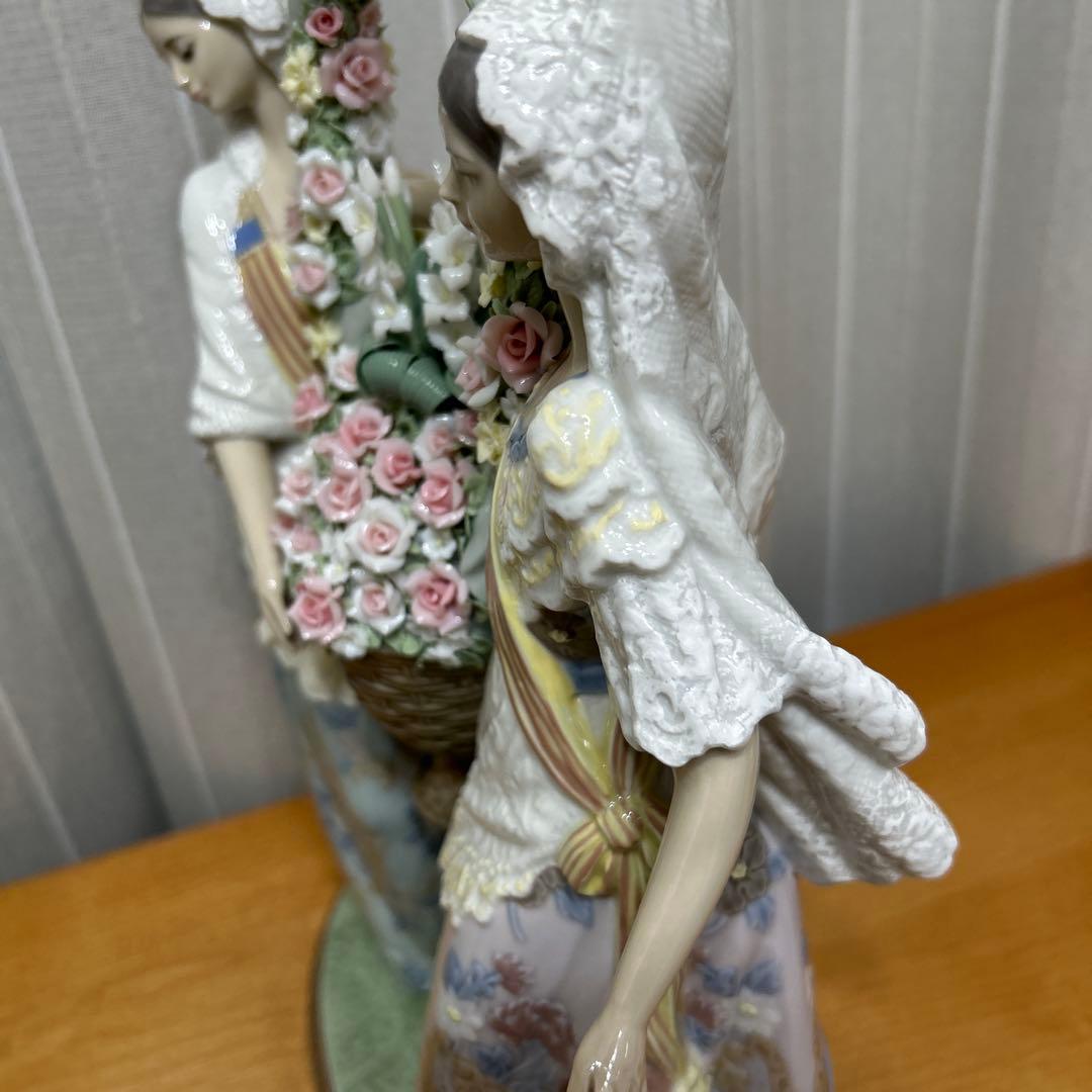 リヤドロ LLADRO (献花) 世界　　　　　　3000体限定！超特価！