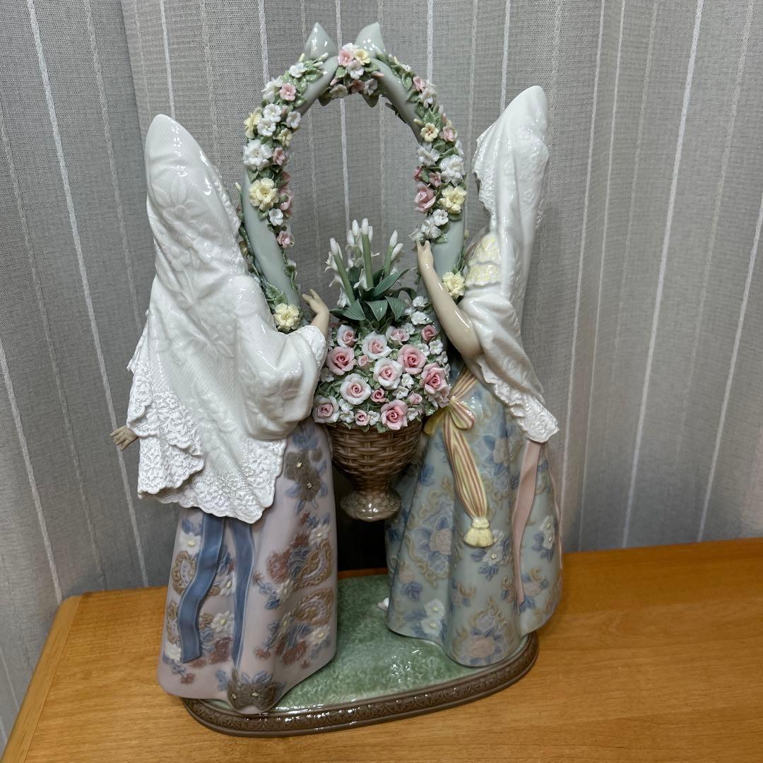 リヤドロ LLADRO (献花) 世界　　　　　　3000体限定！超特価！