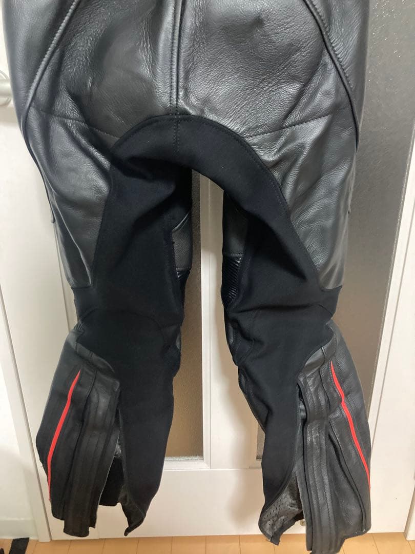 Dainese セパレート 2pc革ツナギ ブラック/レッド サイズ50