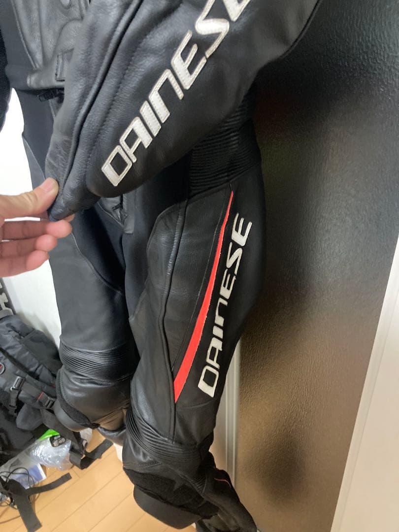 Dainese セパレート 2pc革ツナギ ブラック/レッド サイズ50