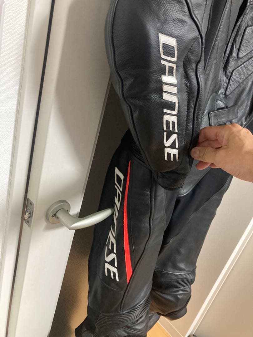 Dainese セパレート 2pc革ツナギ ブラック/レッド サイズ50