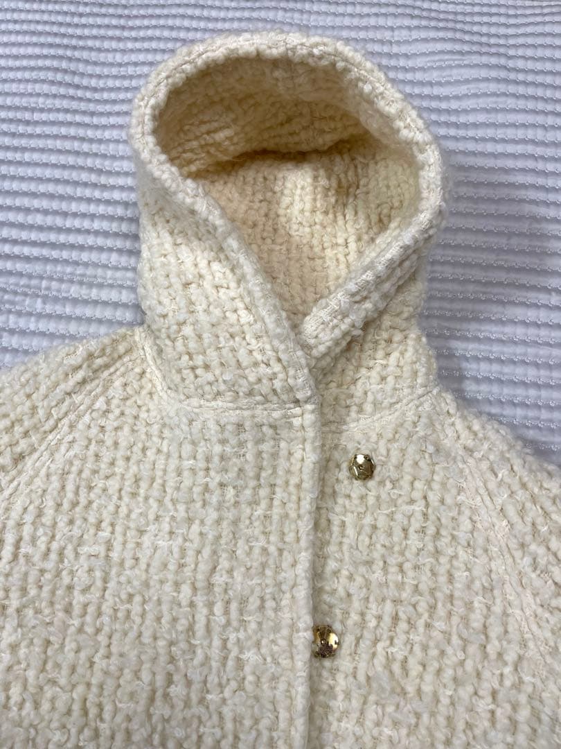 エポカ　オフホワイト　フード付きコート