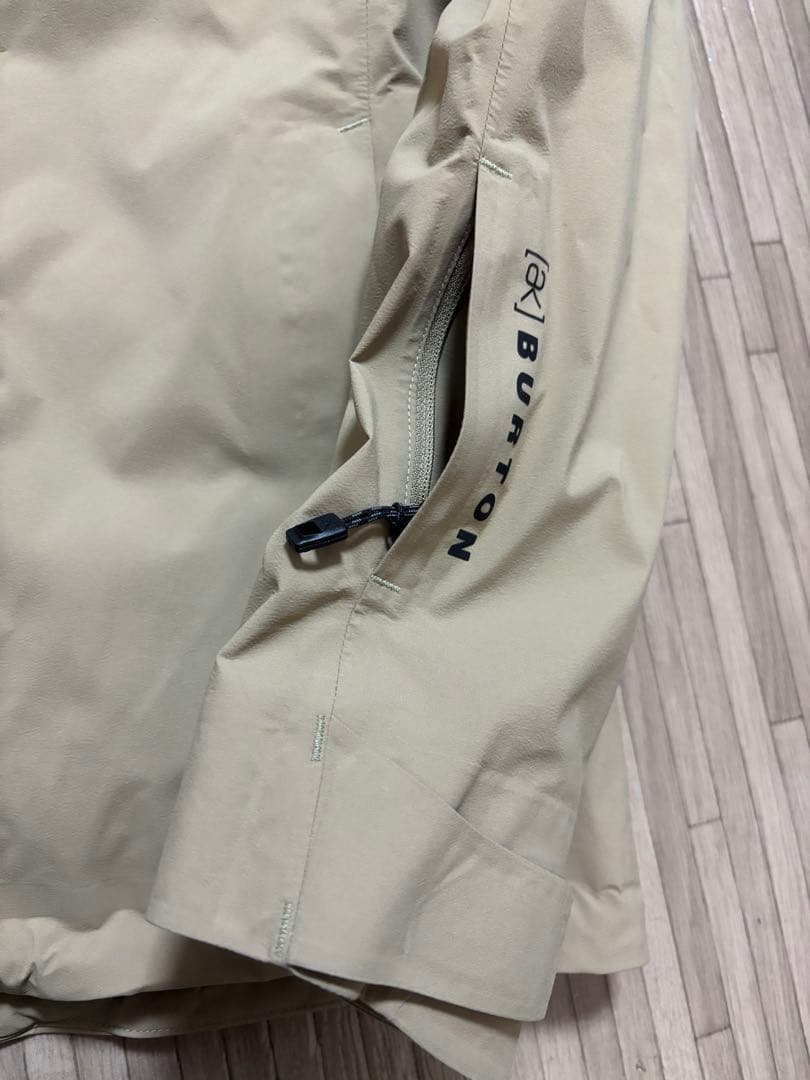 Burton [ak] GORE-TEX スノーボードジャケット ベージュ