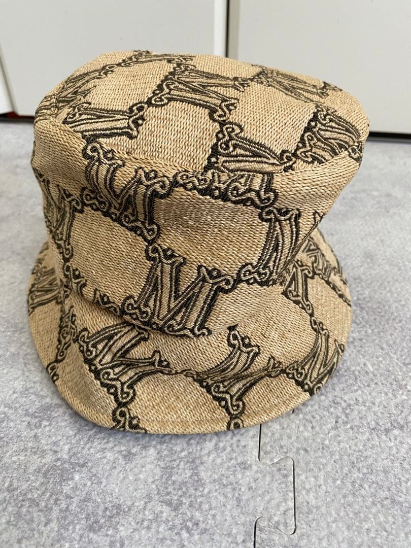 マックスマーラ　ロゴ バケットハット ベージュ