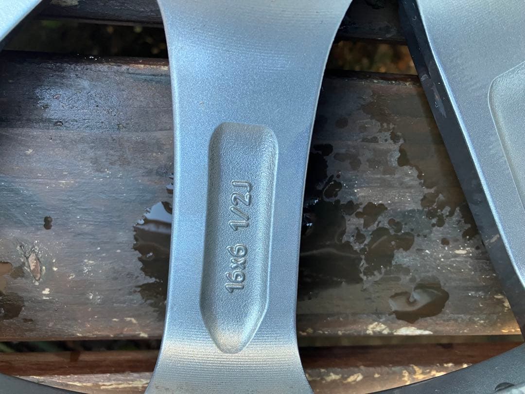 16インチ アルミニウム製 ホイール 10スポーク