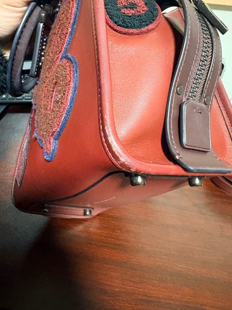 NYロゴ刺繍レザートートバッグ