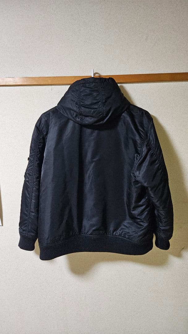 ブラック MA-1 フライトジャケットアルファインダストリー