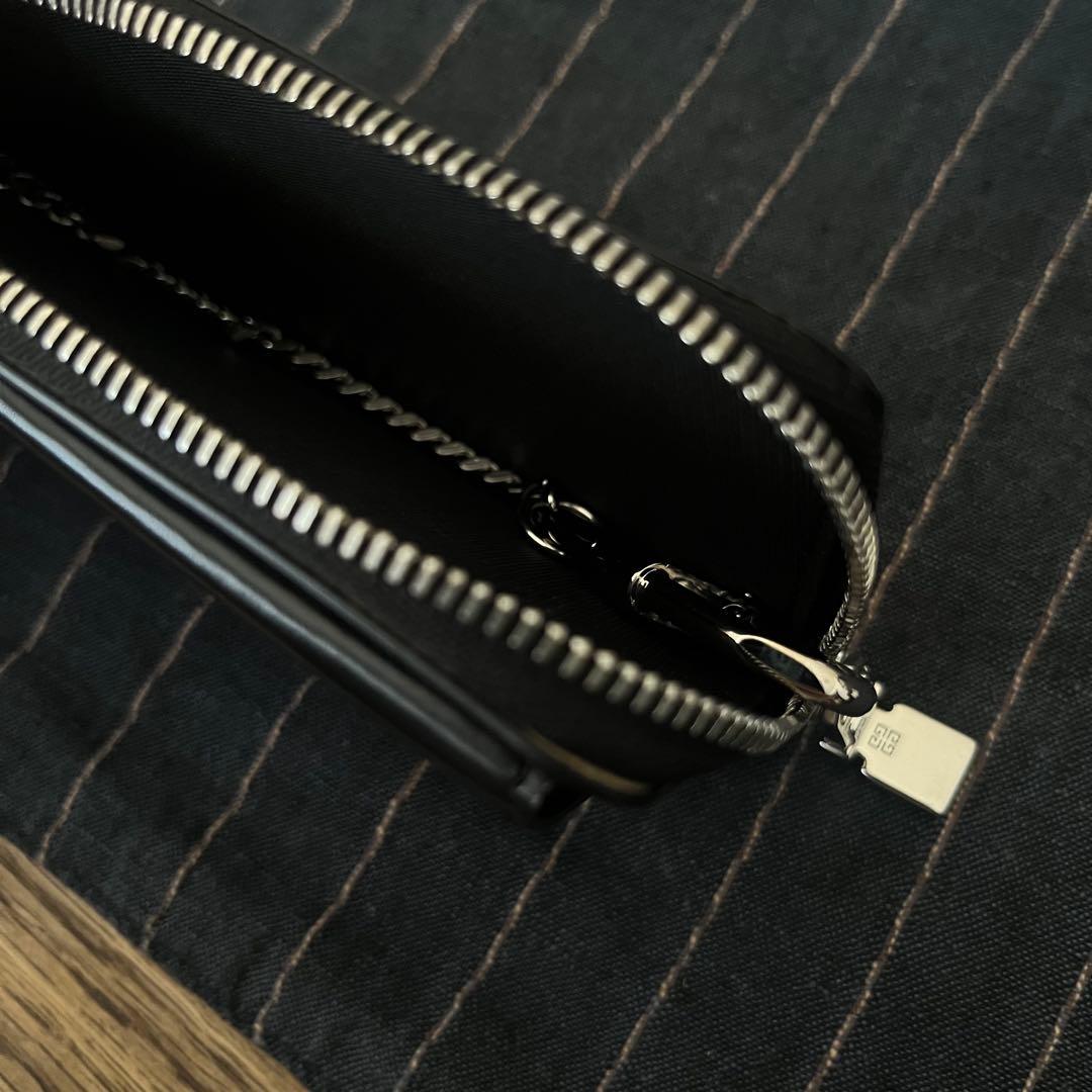 【美品】GIVENCHY ブラック カードホルダー　キーチェーン　財布