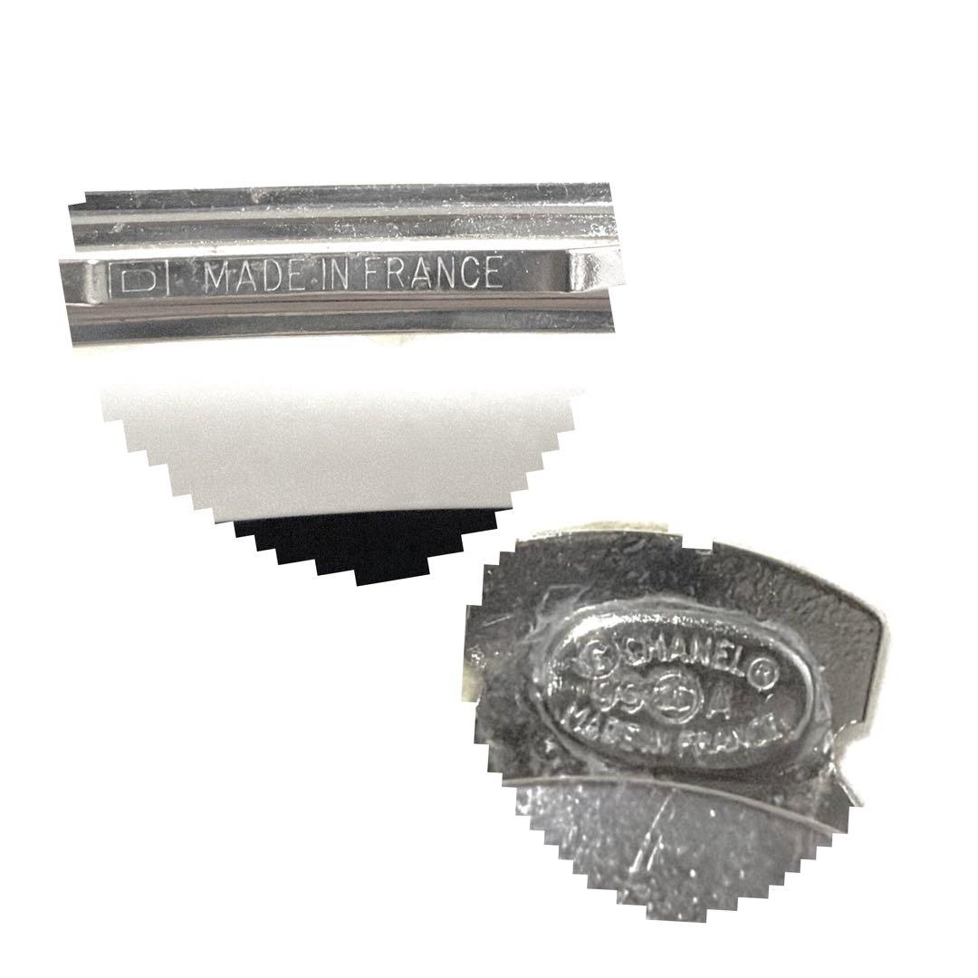 値下不可‼️【人気‼️可愛いさ独り占め‼️】シャネル　バレッタ　ホワイト