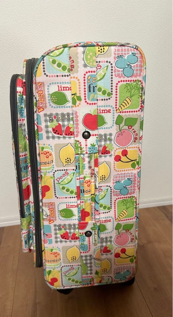 レスポートサック　キャリーケーススーツケースバッグフルーツ柄