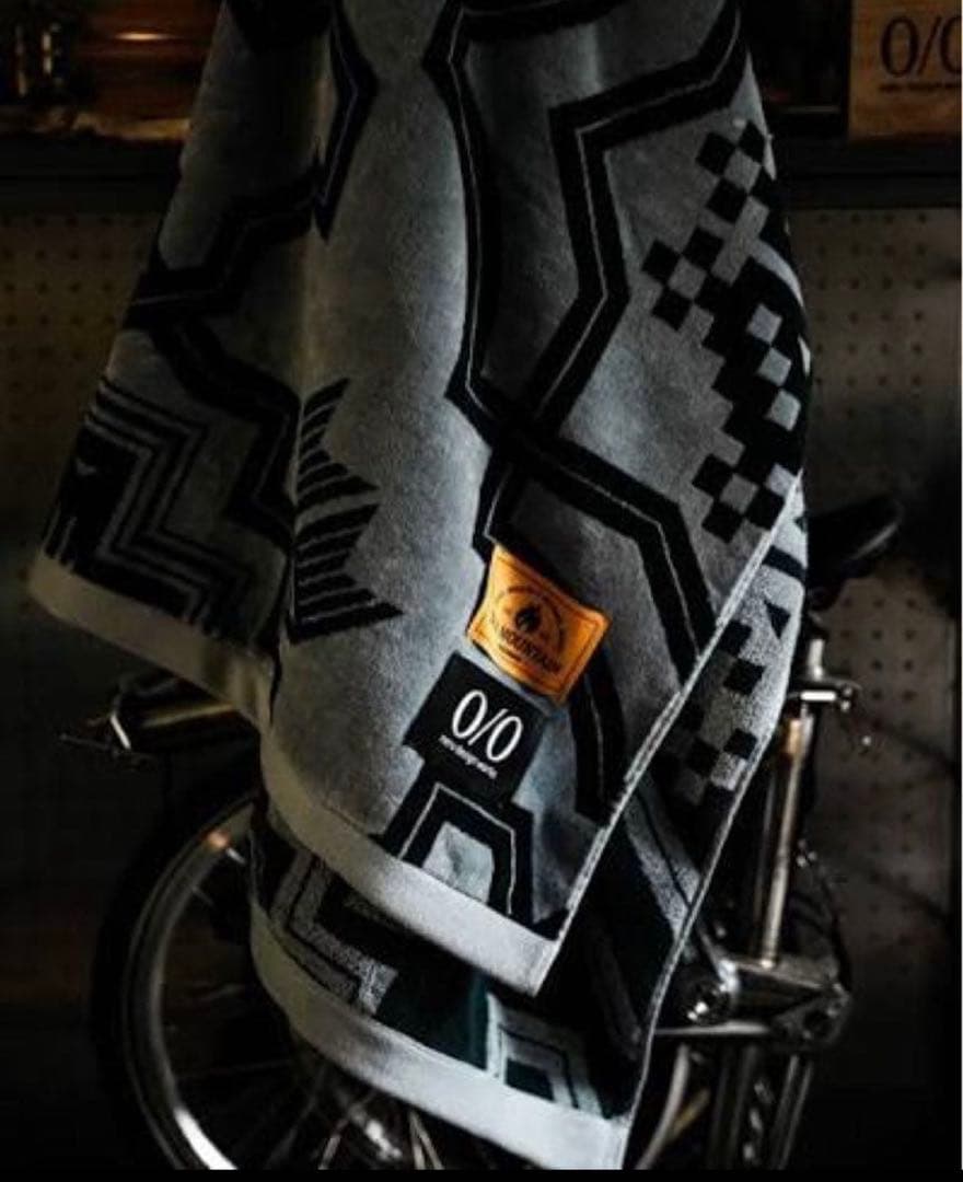 ネルデザインワークス　kakemono カケモノ　灰青 グレー