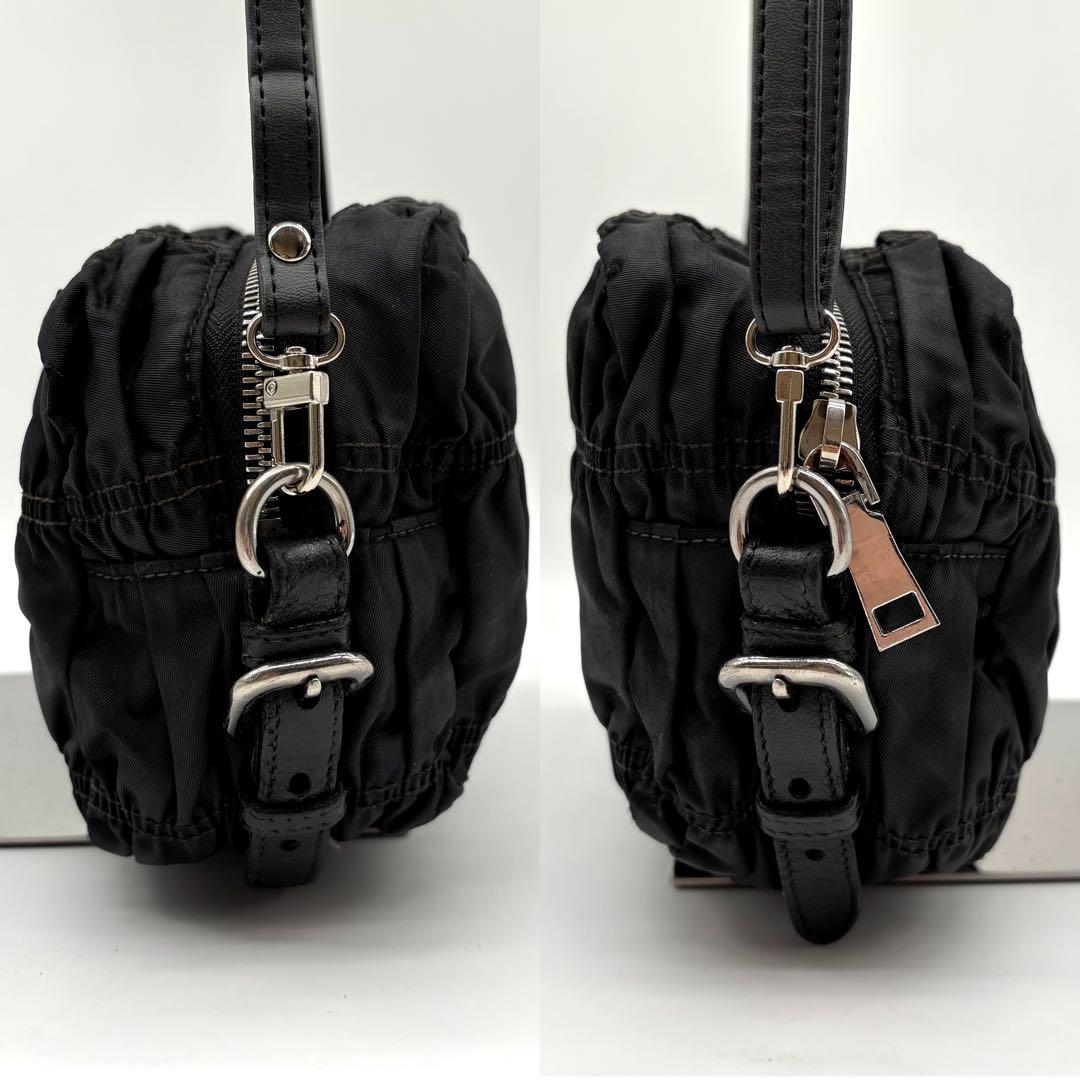 PRADA プラダ ギャザー ナイロン カメラ ショルダーバッグ 三角プレート