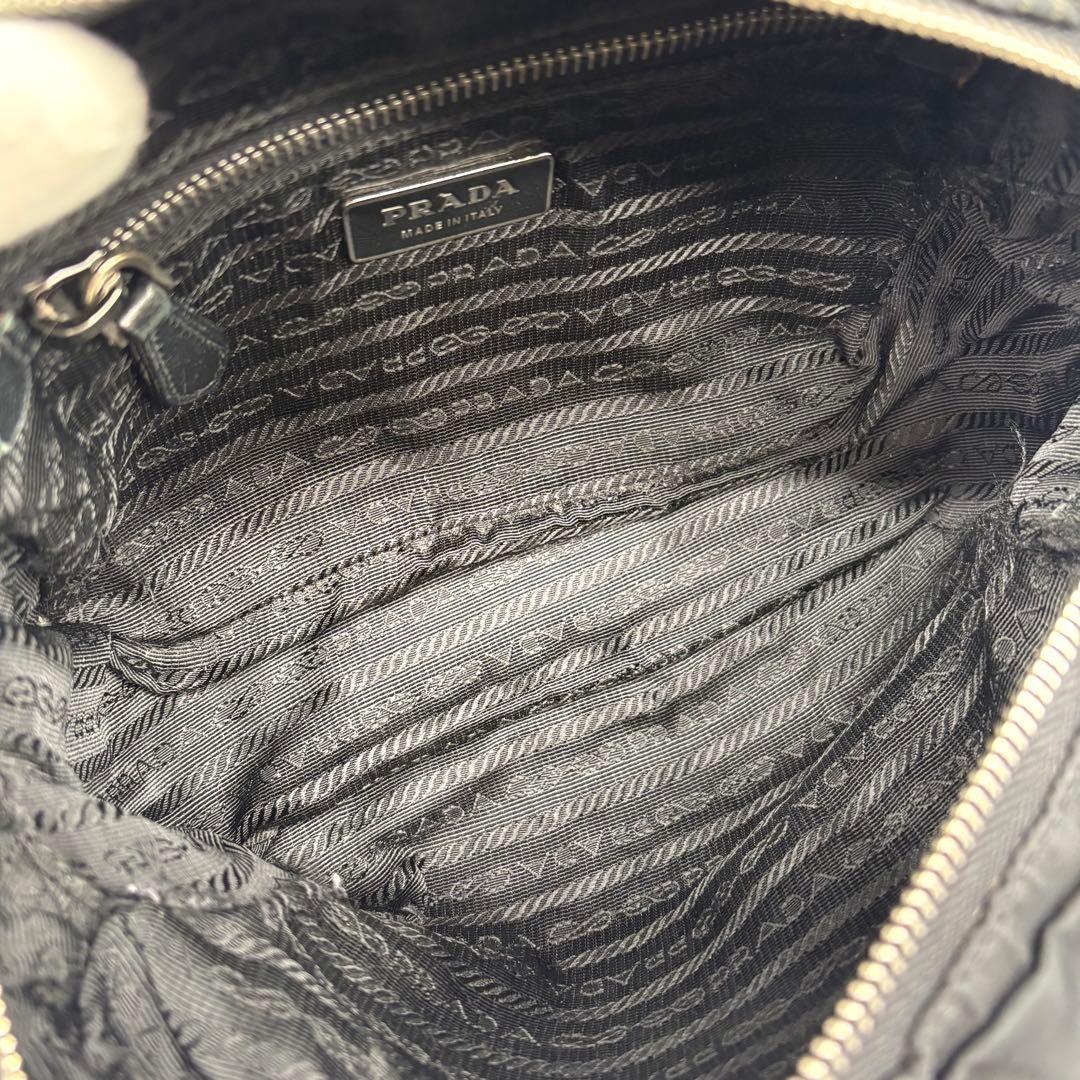 PRADA プラダ ギャザー ナイロン カメラ ショルダーバッグ 三角プレート