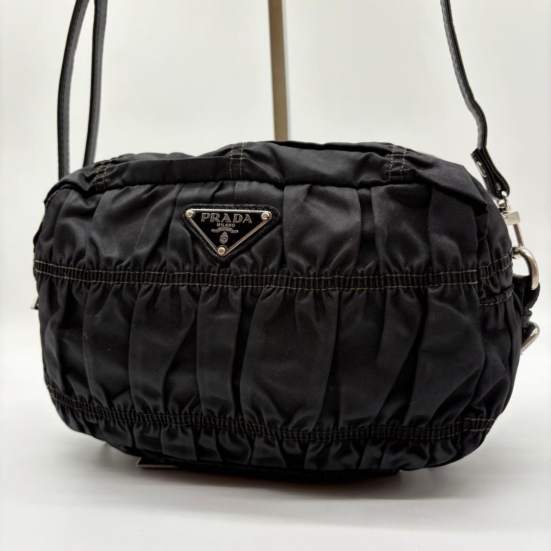 PRADA プラダ ギャザー ナイロン カメラ ショルダーバッグ 三角プレート