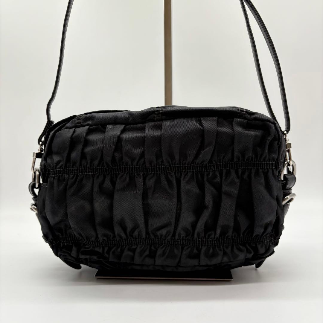 PRADA プラダ ギャザー ナイロン カメラ ショルダーバッグ 三角プレート