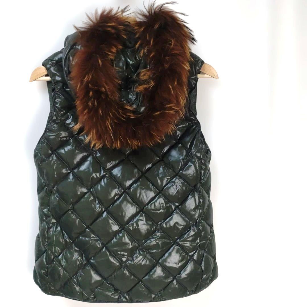 美品ダークグリーン キルティング ダウンベスト　サイズ03