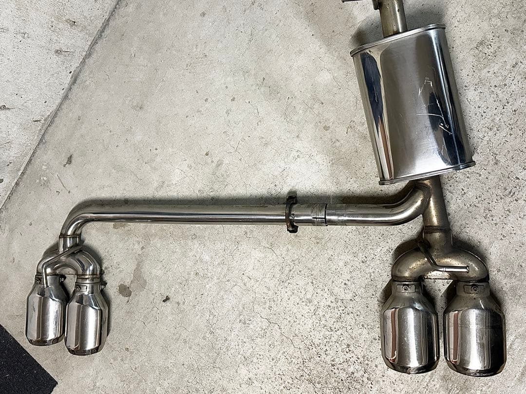 30プリウスSilk Blaze マフラー美品✨