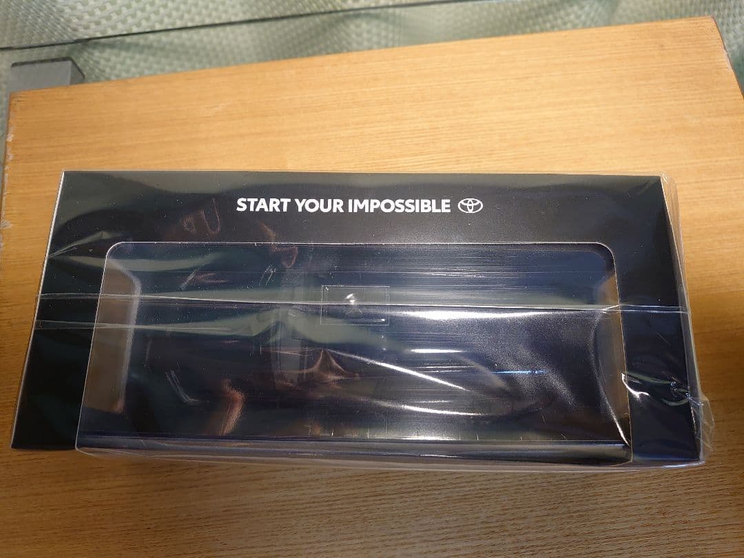 新型RAV4　Zハイブリッド　ダークブルーマイカ　カラーサンプル　1/30サイズ