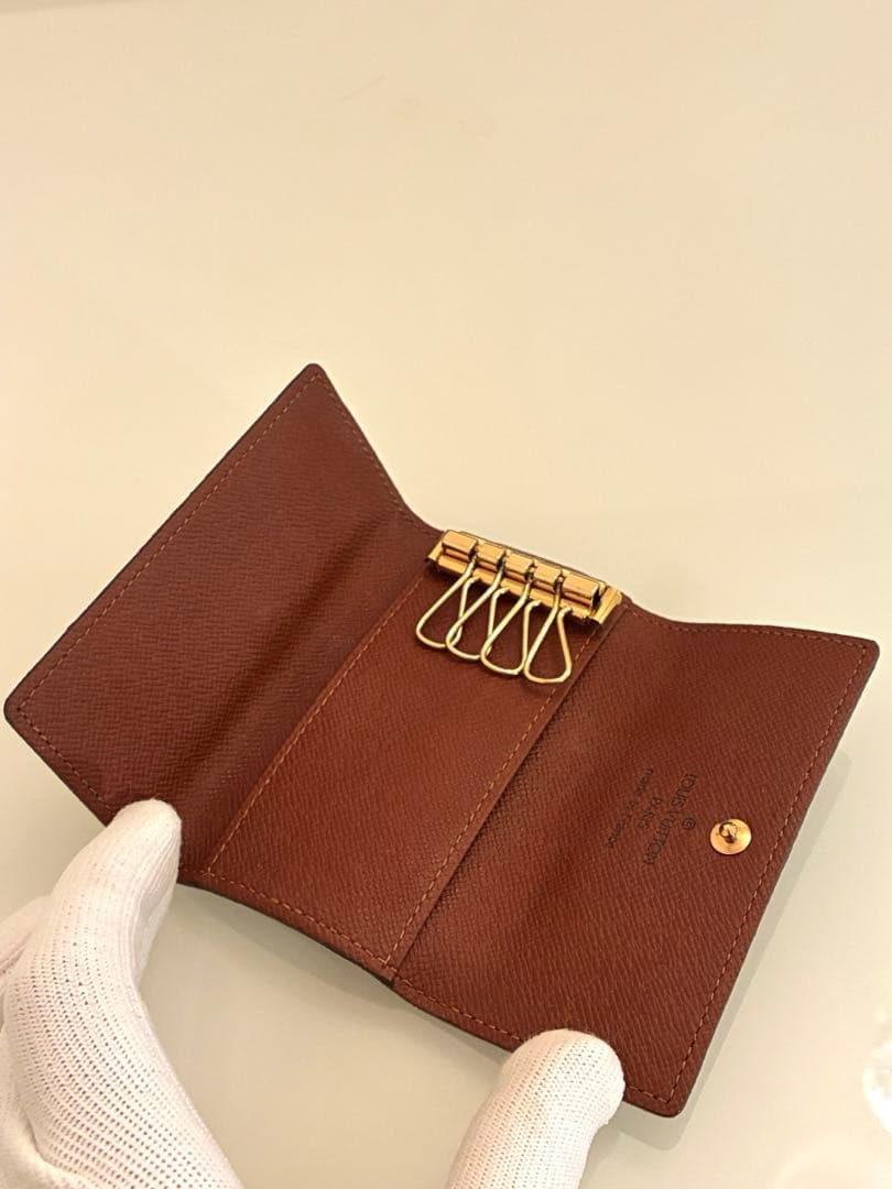 ルイヴィトンキーケース