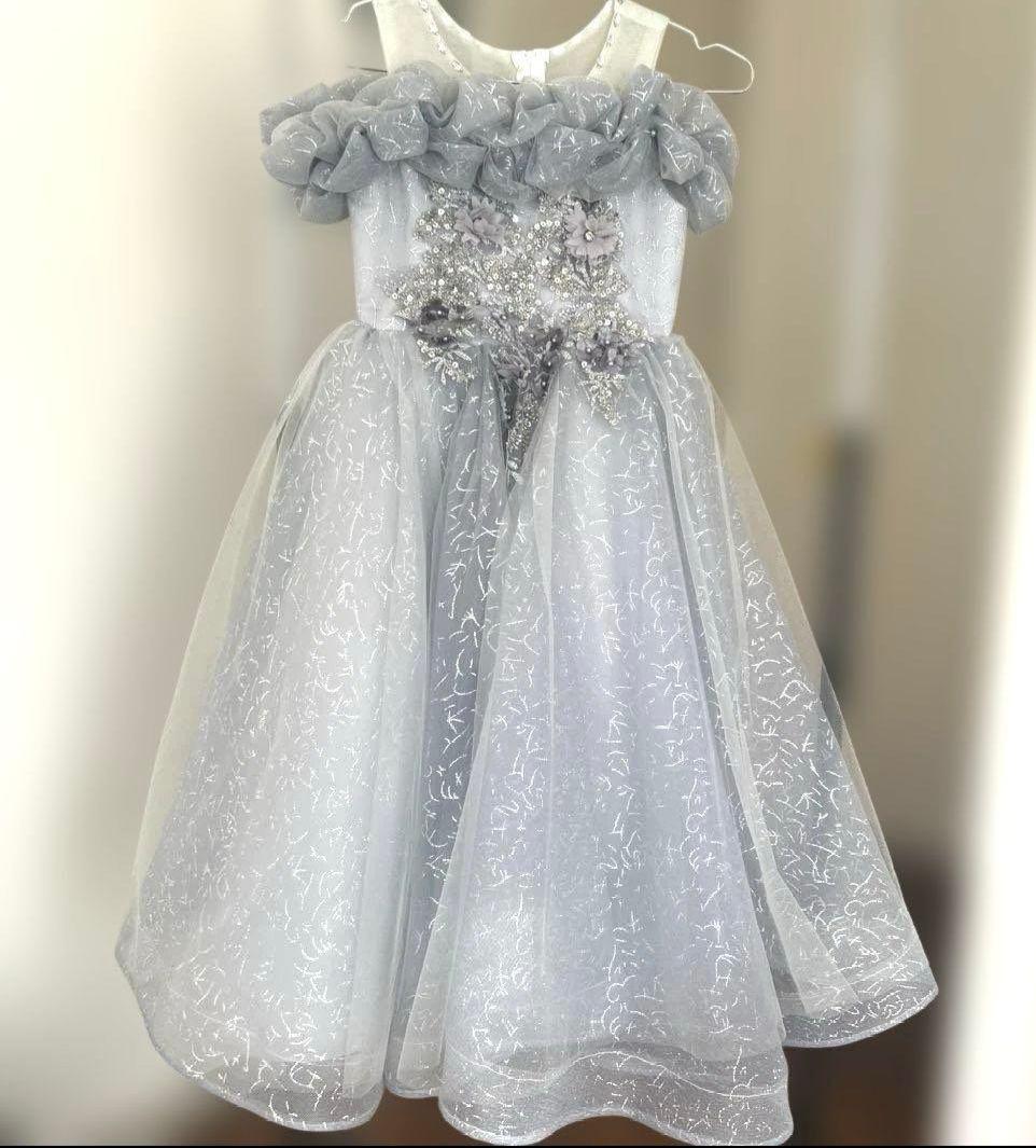 na　セミオーダー　フォーマル　ドレス