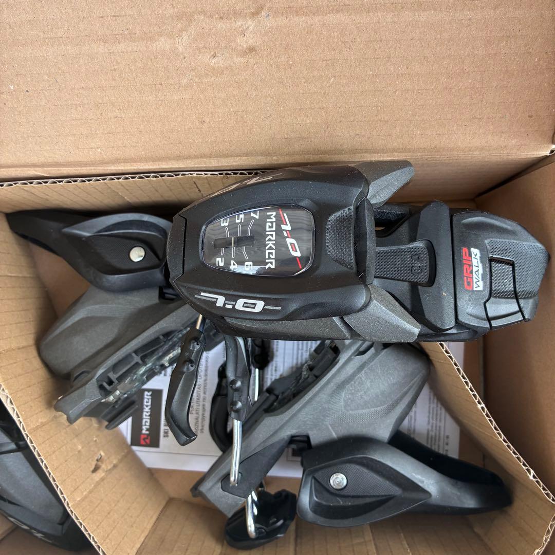 新品　Völkl RACE TIGER JR スキー板 150cm