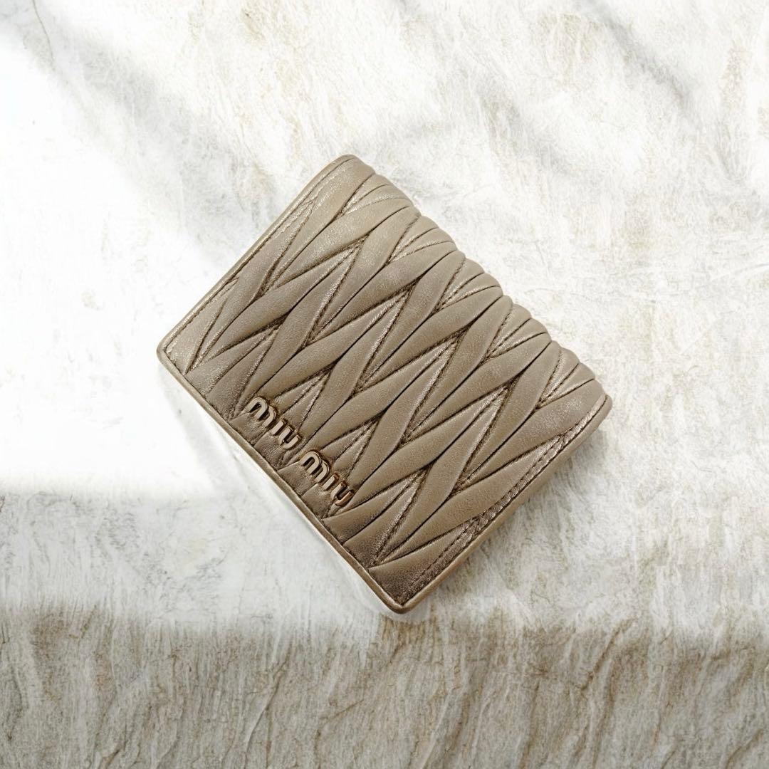 くまピヨ ✨ミュウミュウ 折り財布マテラッセ 5MV204 キルティング