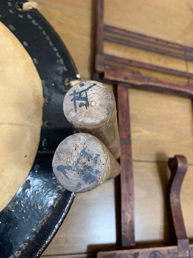 和楽器　和太鼓　締太鼓 　現状品　W36.5cm しめ太鼓 台座 バチ セット