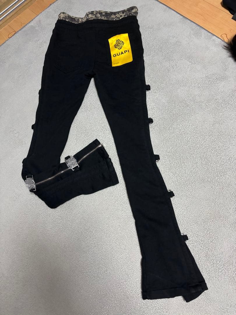 GUAPI ブラックパンツ 34