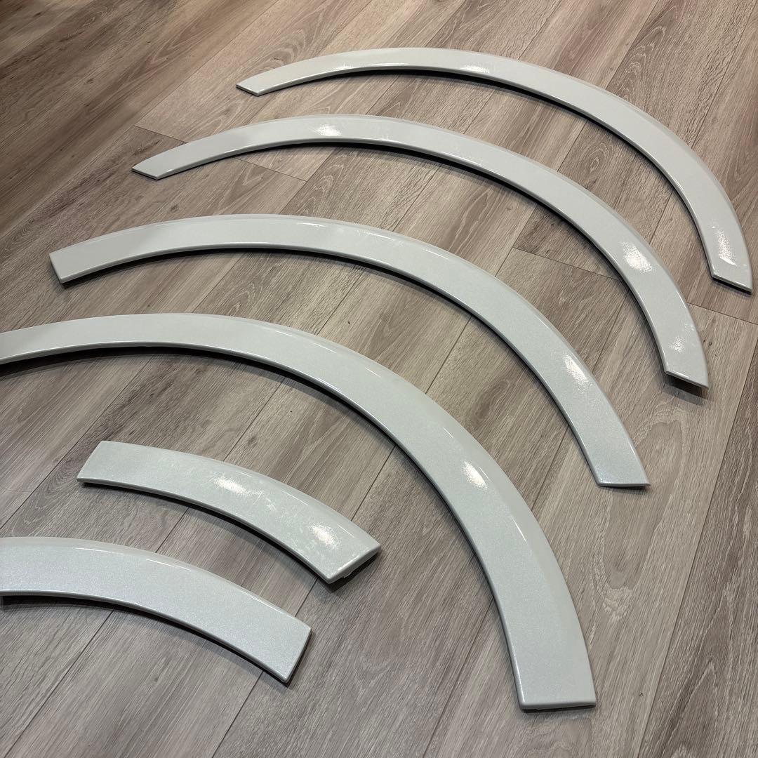 B200系ハイエース 全車 オーバーフェンダー 1台分セット パールホワイト